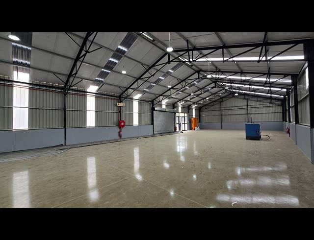 750M² WAREHOUSE TO LET IN EASTLEIGH